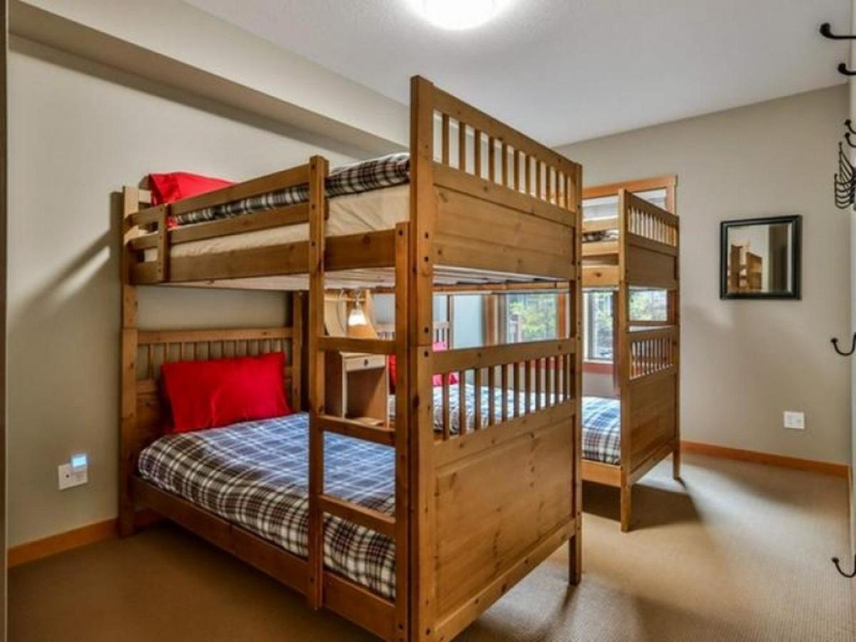 Suites With Pool & Hot Tubs Managed By Little Sister Getaways Canmore Eksteriør bilde