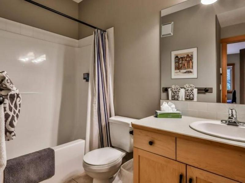 Suites With Pool & Hot Tubs Managed By Little Sister Getaways Canmore Eksteriør bilde